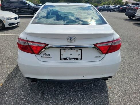 Used 2017 Toyota Camry XSE image 5