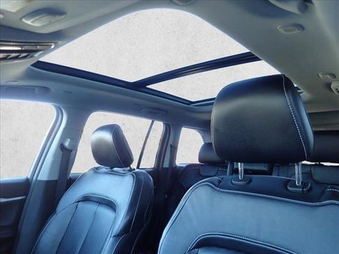 Used 2022 Jeep Grand Cherokee Limited image 15