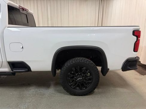 Used 2025 Chevrolet Silverado 3500 LTZ w/ Trail Boss Package AWD/4WD image 15