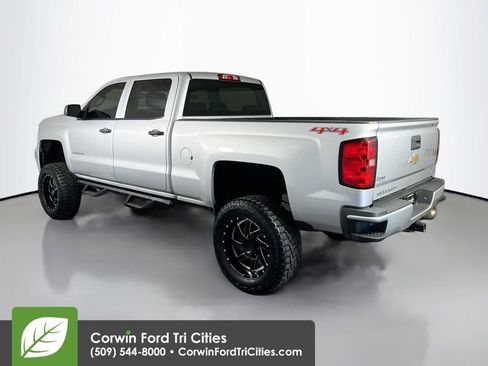 Used 2015 Chevrolet Silverado 2500 LT AWD/4WD image 11