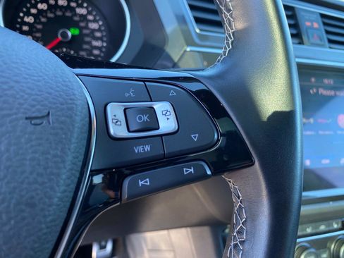 Used 2021 Volkswagen Tiguan SE R-Line w/ 3rd Row Seat Package image 17