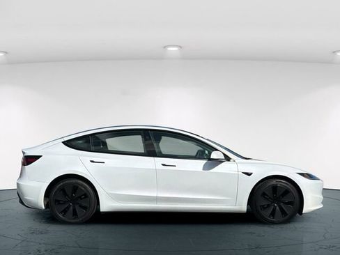 Used 2024 Tesla Model 3 Standard Range RWD image 8