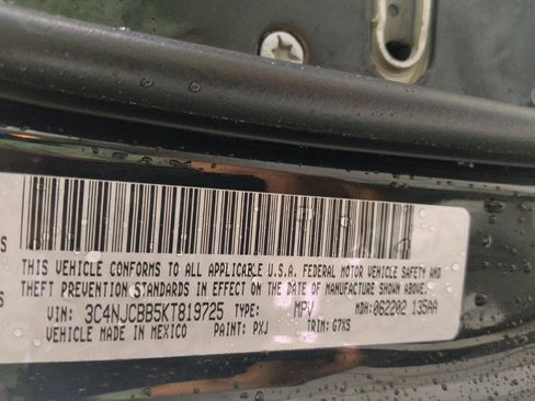 Used 2019 Jeep Compass Latitude w/ Popular Equipment Group FWD image 33
