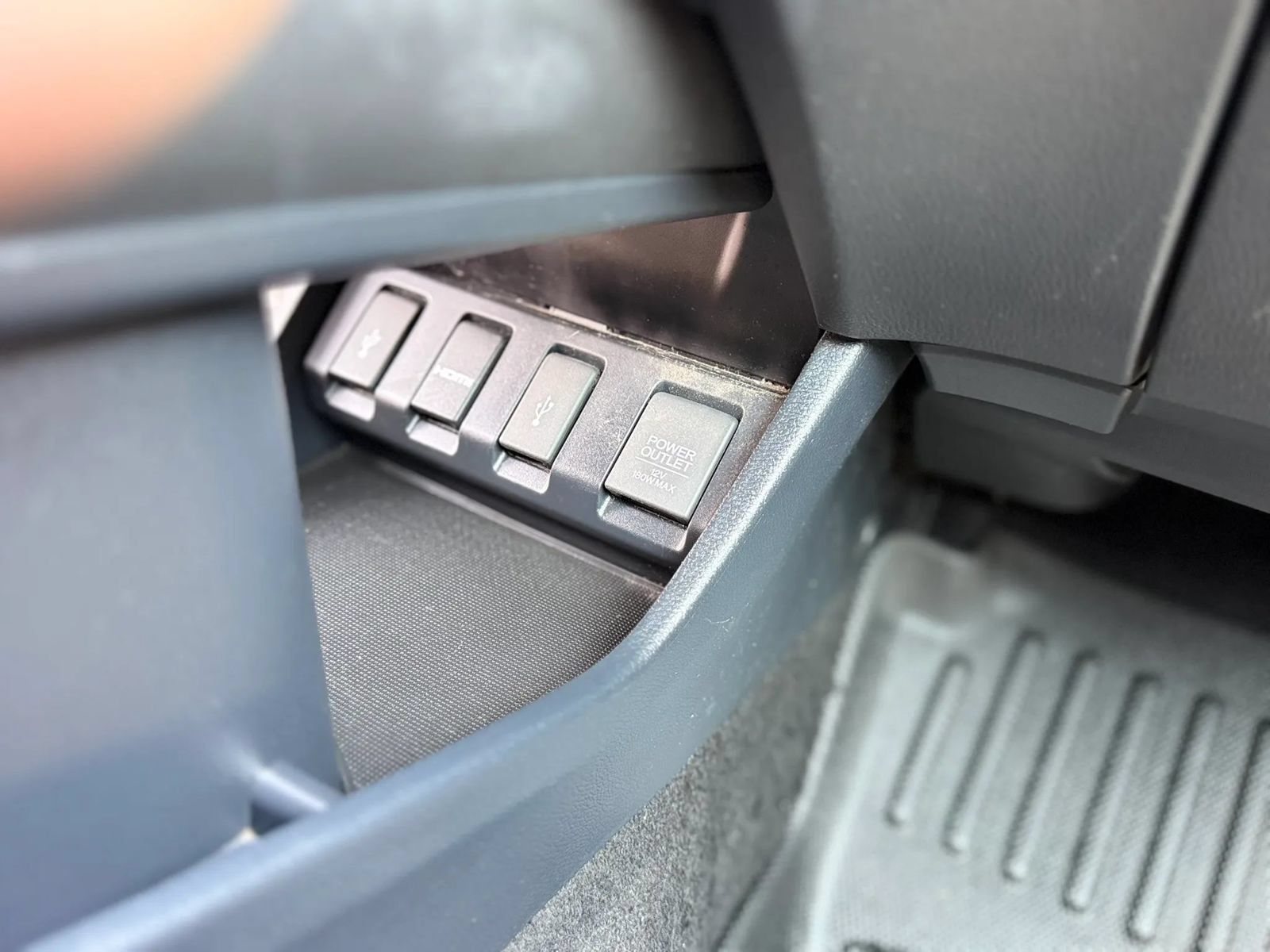 Used 2017 Honda HR-V EX image 24