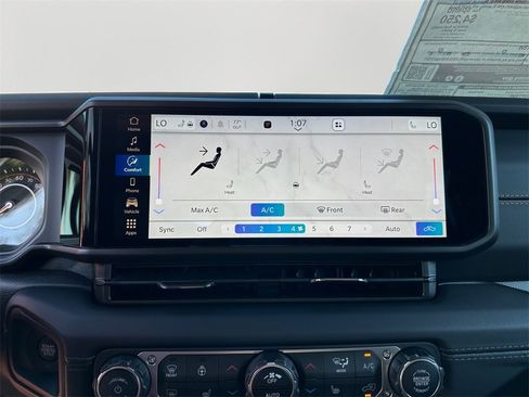 New 2025 Jeep Gladiator Sport w/ Premium Package image 22