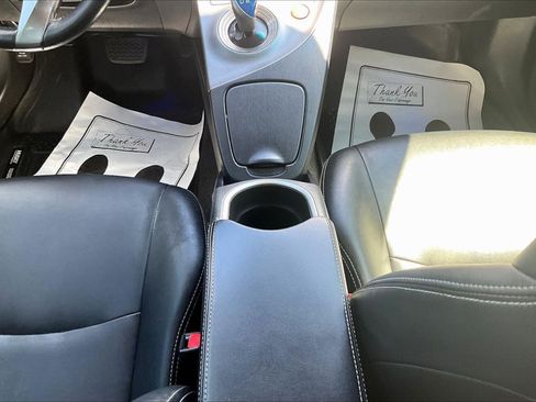 Used 2015 Toyota Prius Persona Series FWD image 10