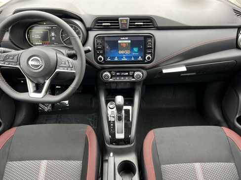 New 2025 Nissan Versa SR w/ Trunk Package image 10