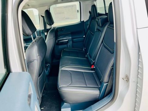 New 2025 Ford Maverick Lobo image 13