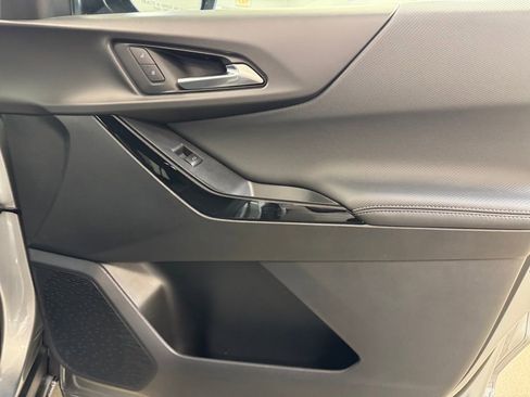 New 2026 Chevrolet Equinox LT w/ Convenience Package II image 29