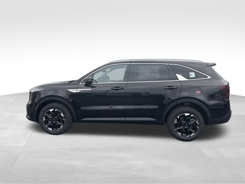 New 2026 Kia Sorento S image 4