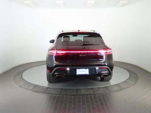 Certified 2026 Porsche Macan AWD/4WD image 6