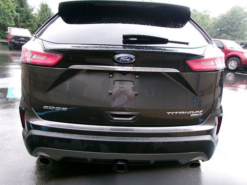Used 2019 Ford Edge Titanium w/ Cold Weather Package image 6