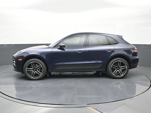 Certified 2021 Porsche Macan AWD/4WD image 2