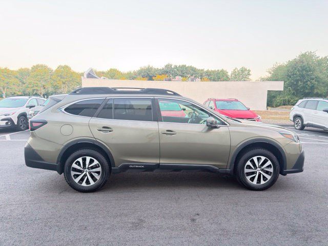 Used 2022 Subaru Outback Premium AWD/4WD image 6