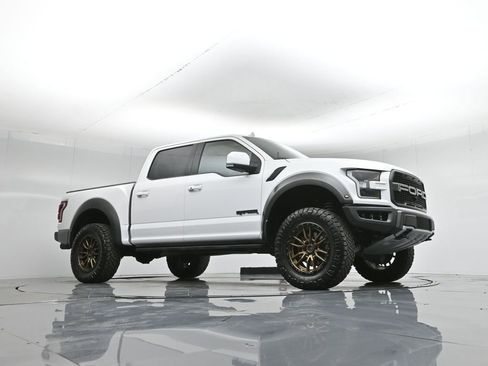 Used 2020 Ford F150 Raptor w/ Equipment Group 802A Luxury image 3