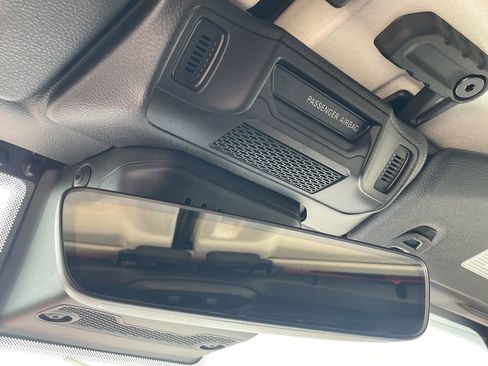 New 2025 Jeep Gladiator Sport image 23