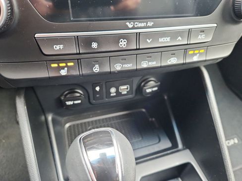 Used 2019 Hyundai Tucson Limited image 21