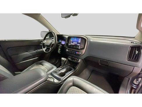 Used 2020 Chevrolet Colorado Z71 AWD/4WD image 18
