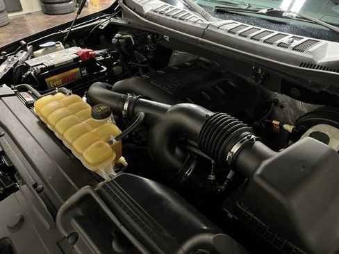 Used 2015 Ford F150 XLT image 36