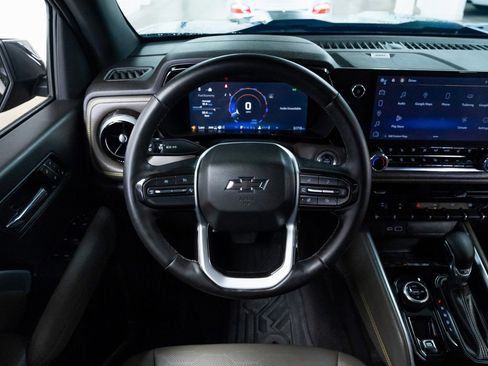 Used 2023 Chevrolet Colorado ZR2 w/ ZR2 Convenience Package III image 11