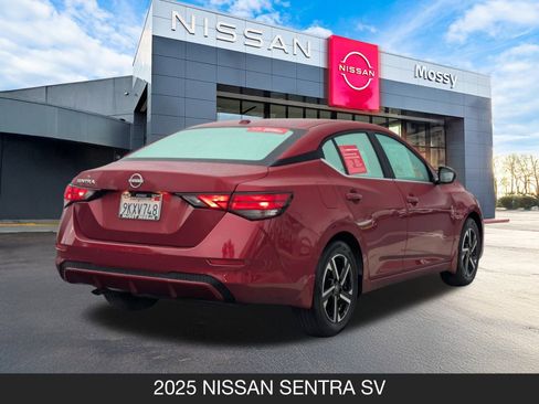 Used 2025 Nissan Sentra SV image 8