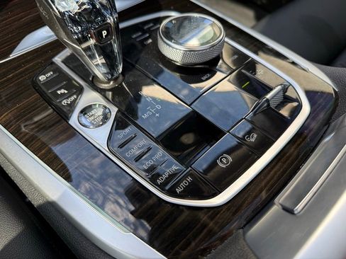 Used 2020 BMW X7 xDrive40i w/ Premium Package image 13