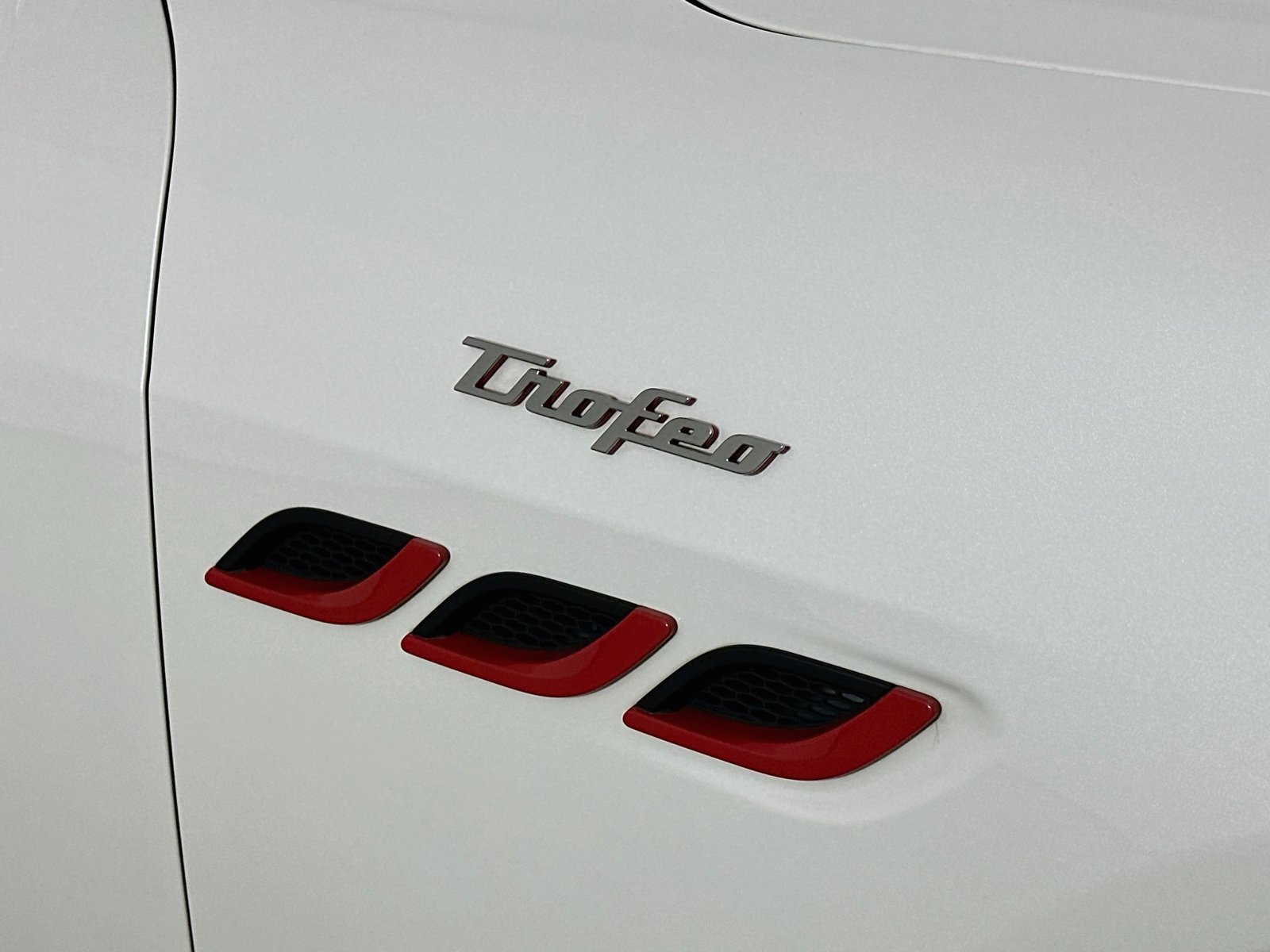 Used 2021 Maserati Quattroporte Trofeo RWD image 9