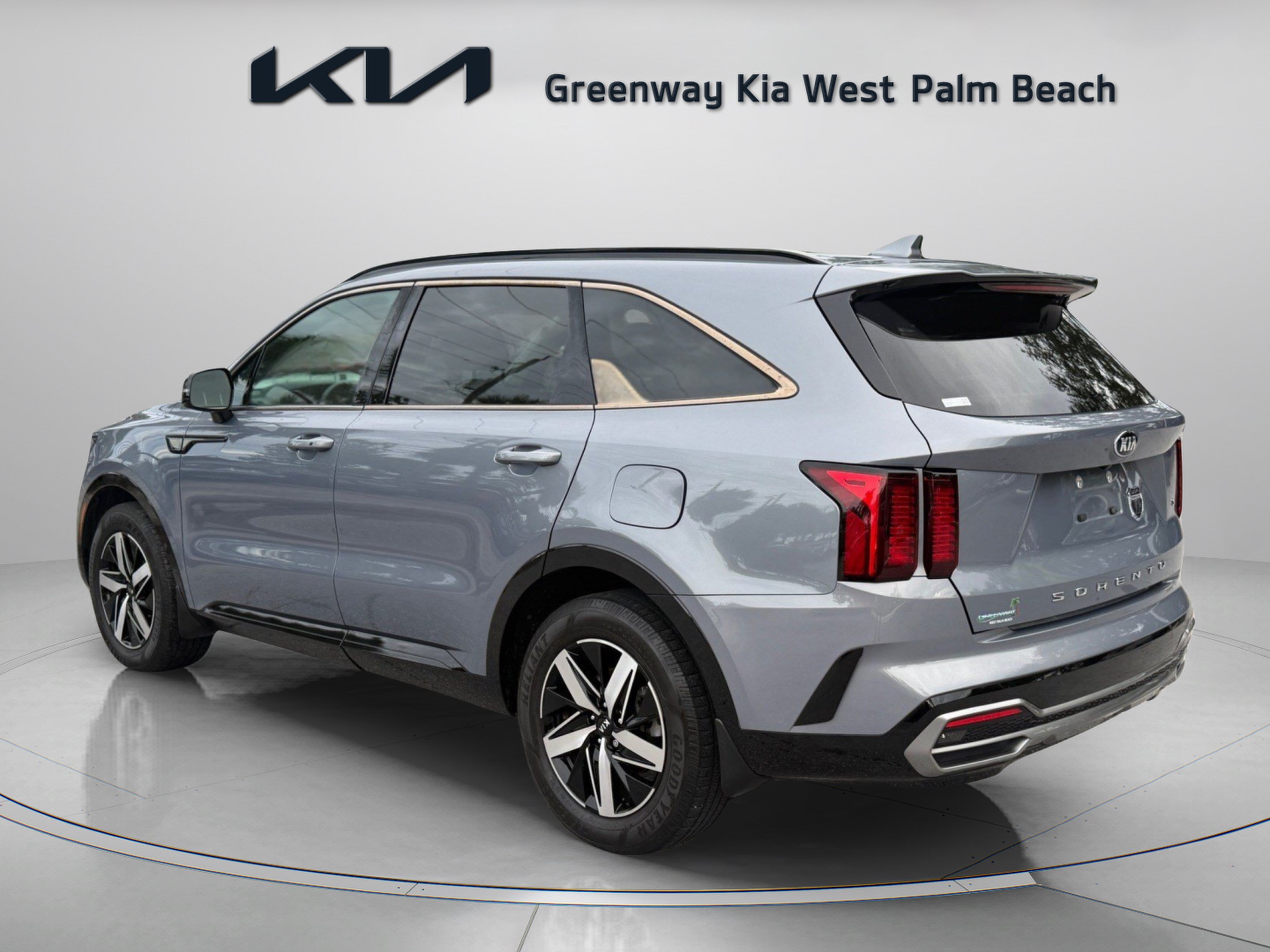 Used 2021 Kia Sorento S FWD image 5