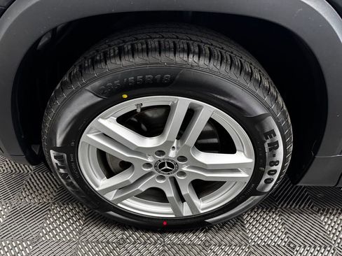 Used 2020 Mercedes-Benz GLB 250 4MATIC image 21
