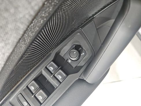 New 2026 Volkswagen Tiguan S AWD/4WD image 11