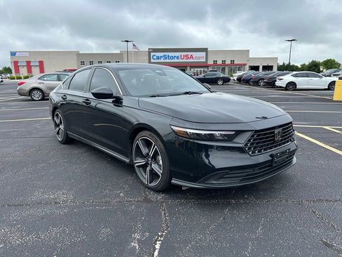 Used 2024 Honda Accord Sport image 1