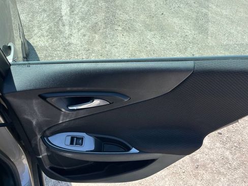 Used 2022 Chevrolet Malibu LT FWD image 27