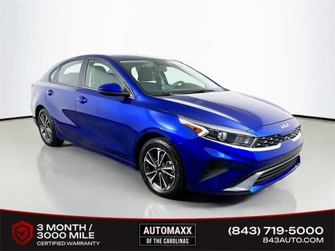 Used 2022 Kia Forte LXS FWD image 1