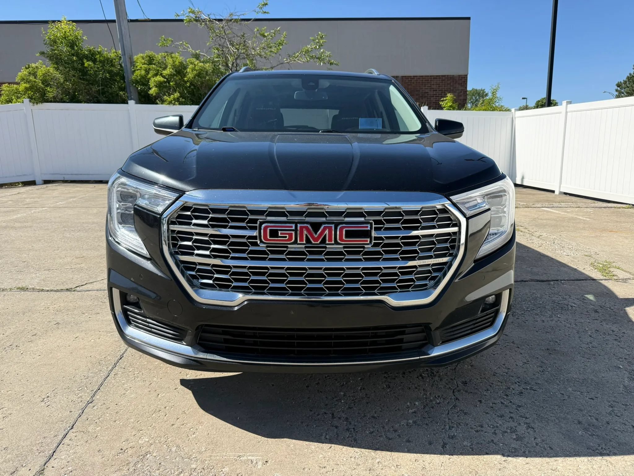 Used 2022 GMC Terrain Denali w/ LPO, Floor Liner Package AWD/4WD image 4