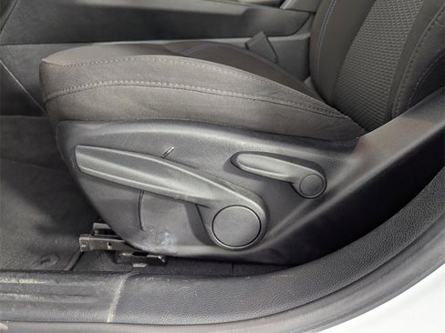 Used 2023 Jeep Compass Sport image 13