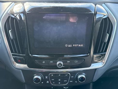 Used 2021 Chevrolet Traverse LT AWD/4WD image 29