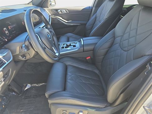 Used 2024 BMW X5 xDrive50e w/ Parking Assistance Package image 19