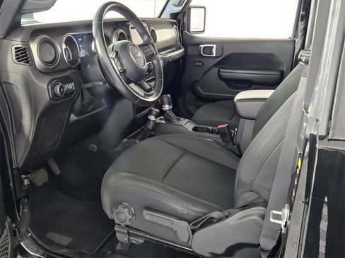 Used 2020 Jeep Wrangler Sport image 8