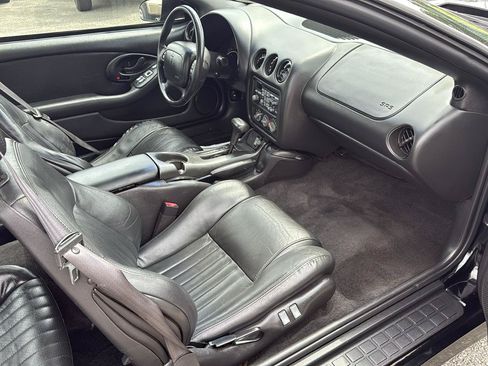 Used 2000 Pontiac Firebird Formula w/ Security Pkg RWD image 11