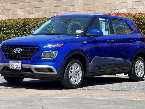 Used 2024 Hyundai Venue SE FWD image 8