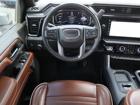 Used 2025 GMC Sierra 2500 Denali Ultimate AWD/4WD image 26