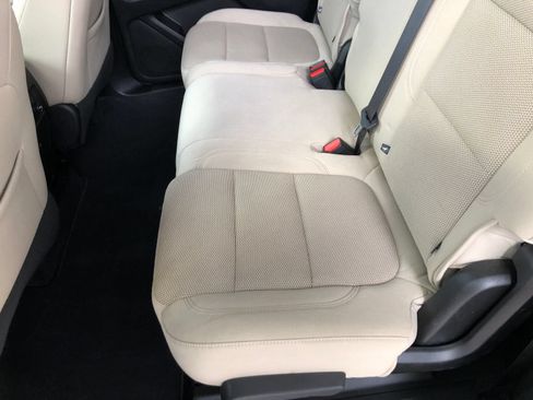 Used 2023 Chevrolet Traverse LS w/ Safety Package FWD image 14