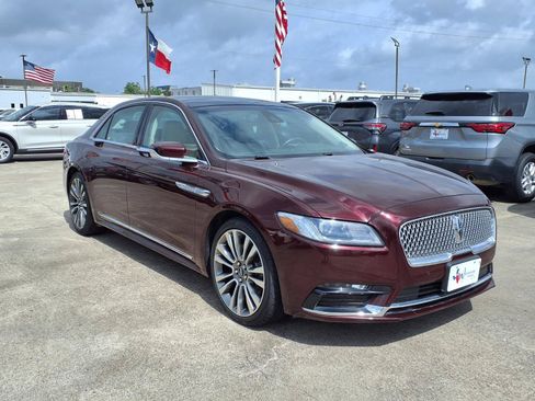 Used 2017 Lincoln Continental Reserve w/ Climate Package AWD/4WD image 3