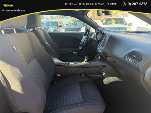 Used 2019 Dodge Challenger SXT RWD image 14