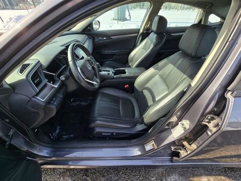 Used 2016 Honda Civic Touring image 9