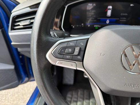 Used 2024 Volkswagen Jetta SE FWD image 16