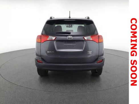 Used 2013 Toyota RAV4 XLE image 9