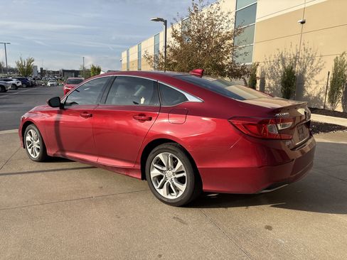 Used 2019 Honda Accord LX image 8