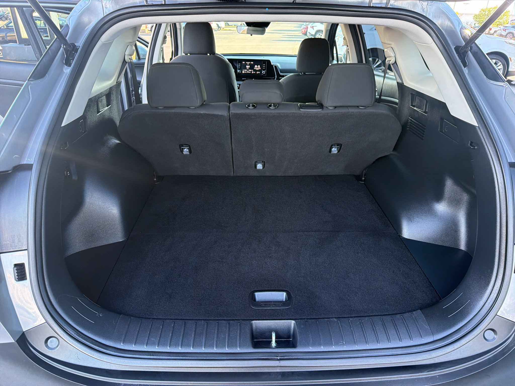 Used 2023 Kia Sportage LX AWD/4WD image 13