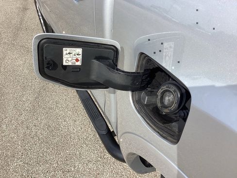 Used 2019 Ford Ranger XLT w/ Equipment Group 301A Mid image 12